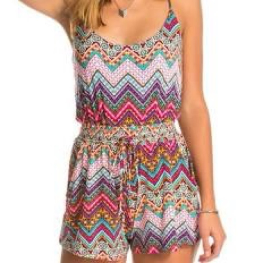 NWOT Lucy Love Boutique printed romper size small.